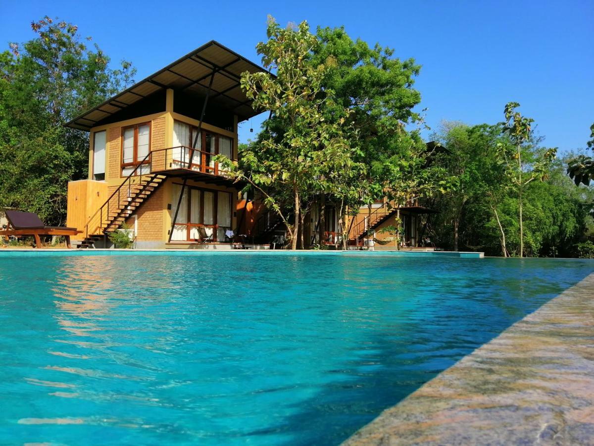 Breezy Lake Tissamaharama Luaran gambar
